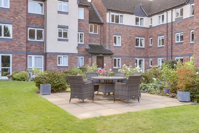 Brielen Court, Nottingham, NG12, photo 3