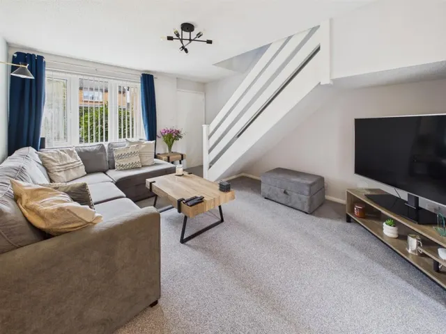Harris Close, Churchdown, photo 3
