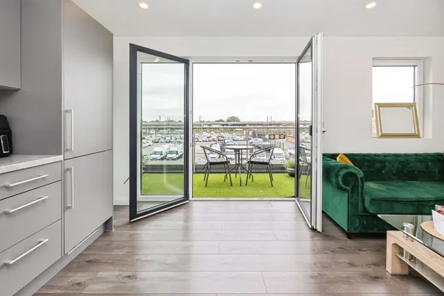 Photo 3 — Newtown Appartments, New Town Road, Ashford