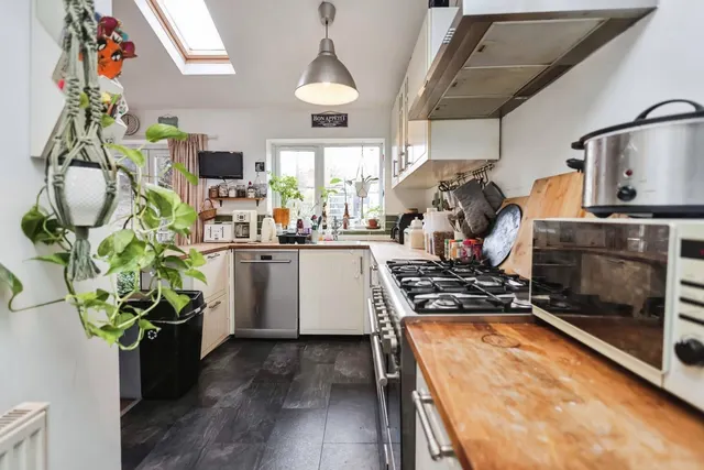 Hollydale Road, Birmingham, B24, photo 3