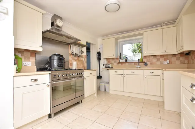 Baghill Road, Tingley, WF3, photo 3