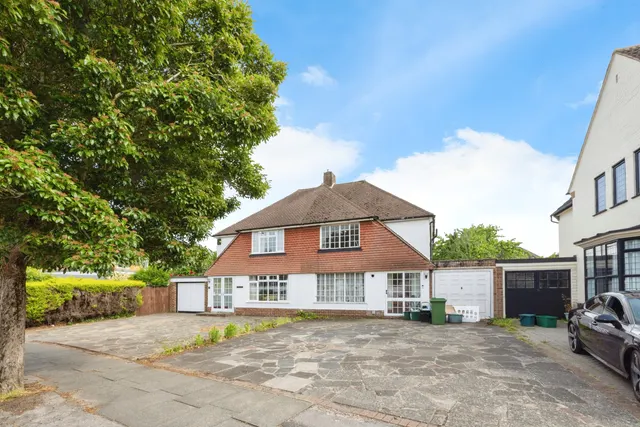Tintagel Road, Orpington, BR5, photo 1