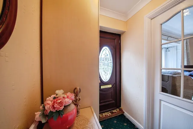 Photo 3 — Linden Court, Ecclesfield, Sheffield, S35