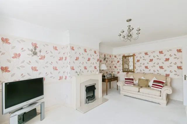 Meadows Road, Eastbourne, BN22, photo 3