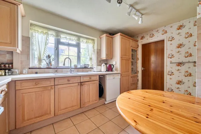 The Binghams, Maidenhead, SL6, photo 3