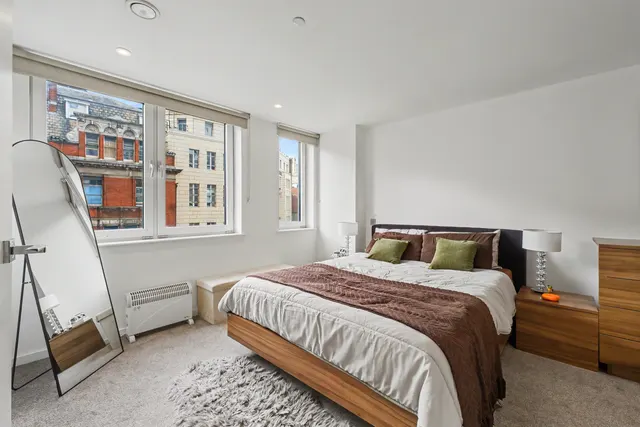 Photo 3 — City Road, Eagle Point City Road, EC1V