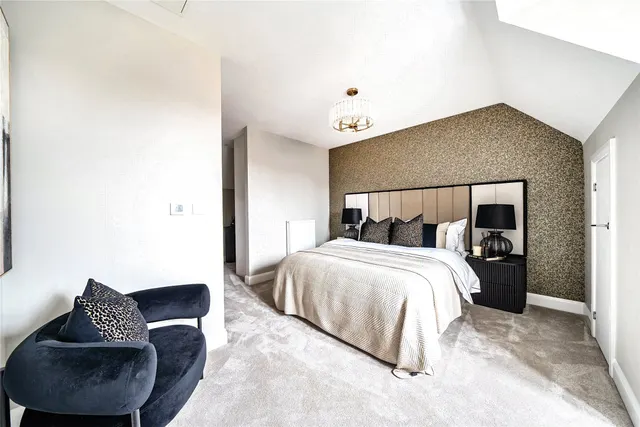 Photo 2 — 26 Priors View, Priory Meadows, Gloucestershire, Hempsted, GL2 5GY