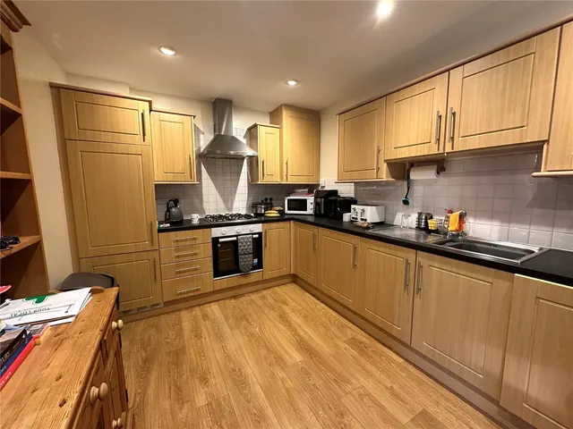 Crow Wood Lane, Widnes, WA8, photo 3
