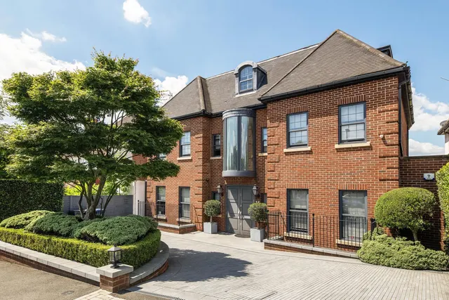 Oakfields Road, London, NW11, photo 1
