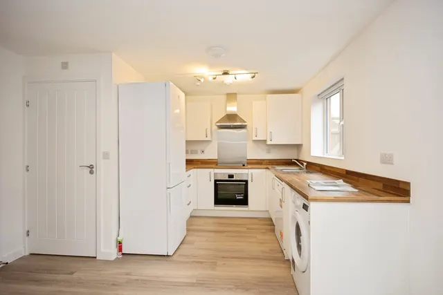 Thimbleby Close, Bedworth, CV12, photo 3