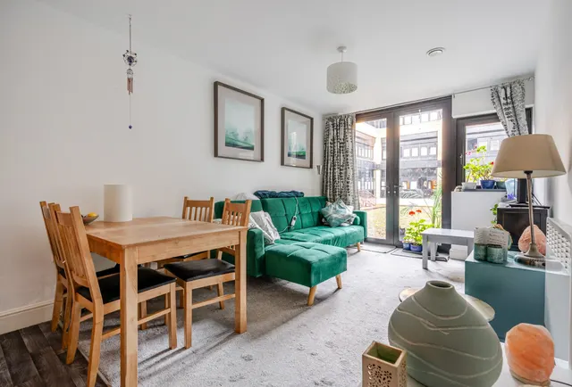 Photo 2 — Whitchurch Lane, Bristol, BS14 0TL