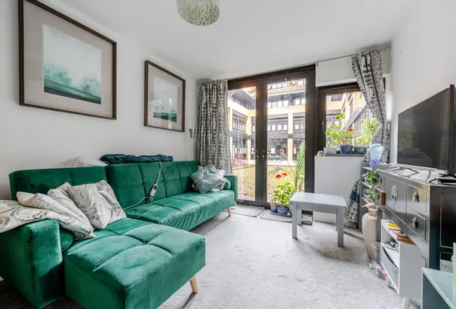 Photo 3 — Whitchurch Lane, Bristol, BS14 0TL
