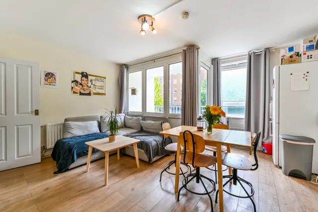 18a Crowndale Road, London