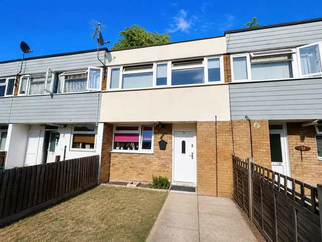 Crummock place, MK2, photo 1