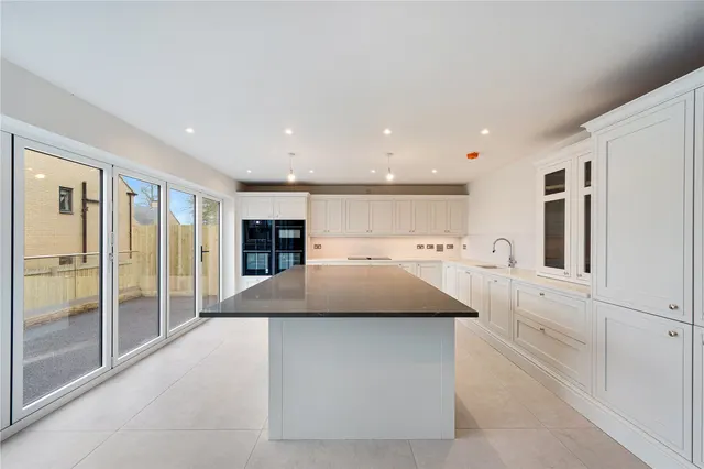 Heather Row, Leeds, LS16, photo 2