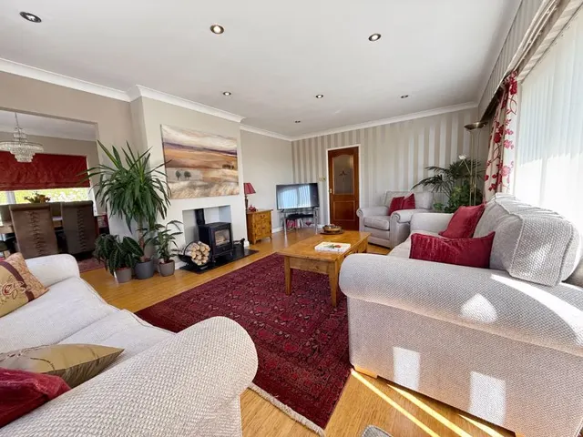 Photo 2 — Blenheim Way, Grantham