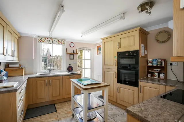 Photo 2 — Kingsbury Square, Wilton, Salisbury, Wiltshire, SP2 0BA