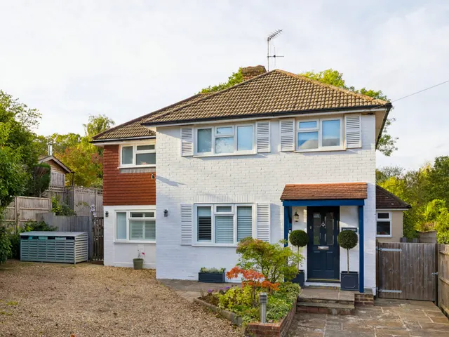 Ash Tree Close, Haslemere, GU27, photo 1