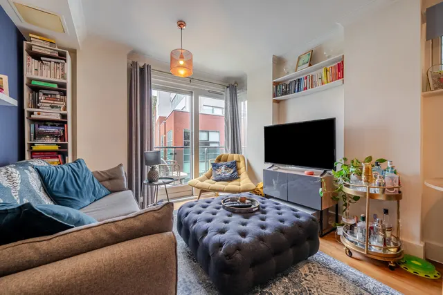 Evan Cook Close, London, SE15, photo 1