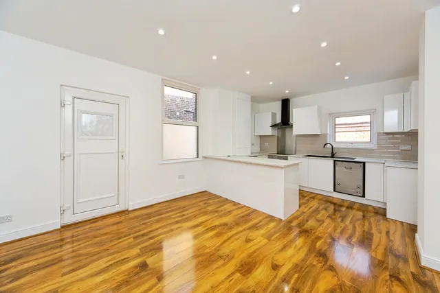 Walton Breck Road, Anfield, L4, photo 3
