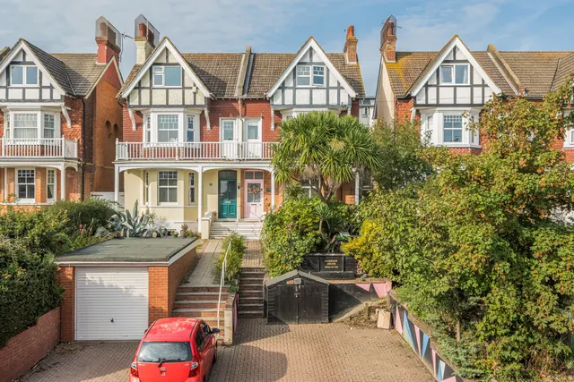 Seabrook Road, Hythe, CT21, photo 1