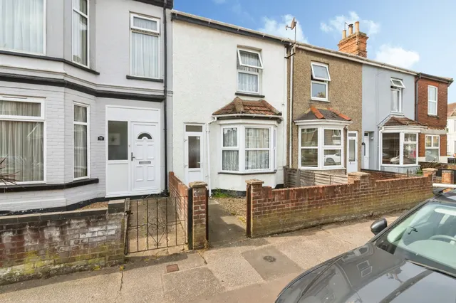 Lorne Park Road, LOWESTOFT, photo 1