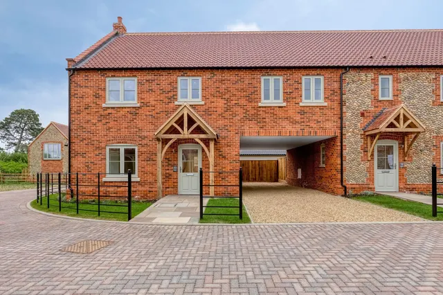 New Homes Designed for Modern Living, photo 1