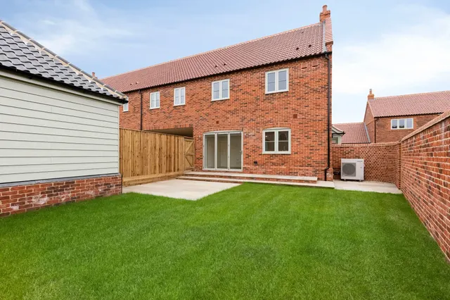 New Homes Designed for Modern Living, photo 3