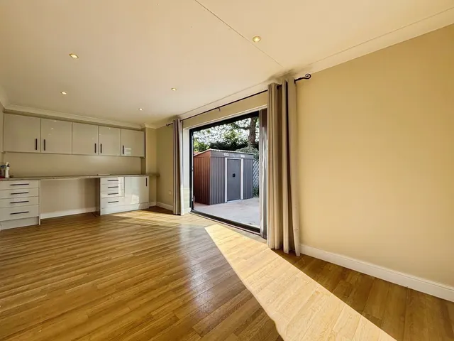 Sterling Place, Woodhall Spa, LN10, photo 2