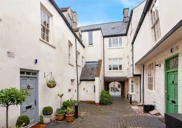 White Hart Mews, Chipping Norton, OX7, photo 1