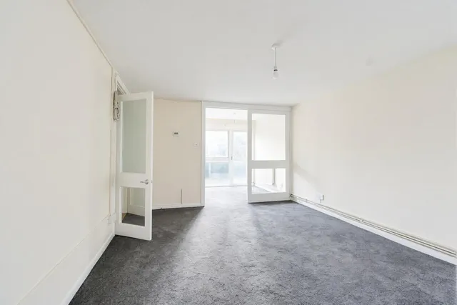 Selhurst Road, London, SE25, photo 3