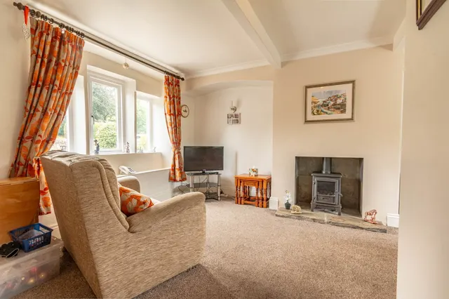 Chapel Row, Wilsden, BD15, photo 2