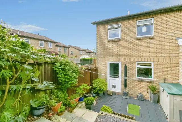 Meadow View Barry, CF63, photo 3