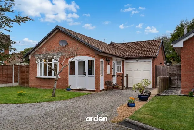 Fairways Drive, Blackwell, B60, photo 1