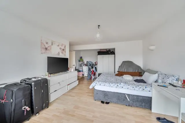Regents Park Road, London, N3, photo 3