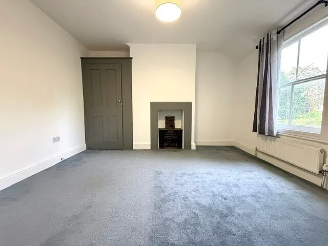 Manor Road, Chigwell, IG7, photo 3