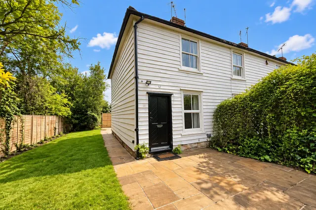 Manor Road, Chigwell, IG7, photo 1