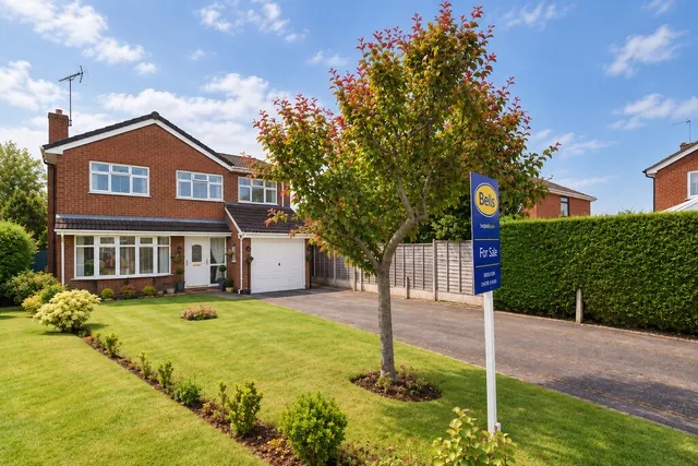 Holly Close, Market Drayton, photo 1