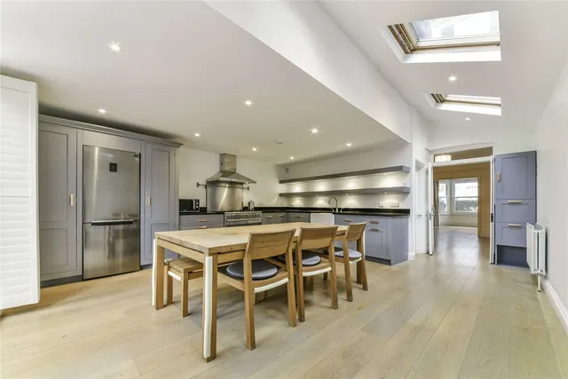 Berber Road, London, SW11, photo 1