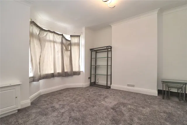 Lavender Road, Woking, GU22, photo 2