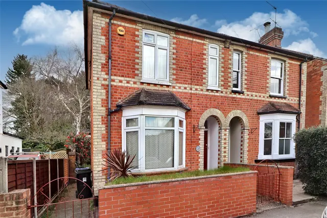 Lavender Road, Woking, GU22, photo 1