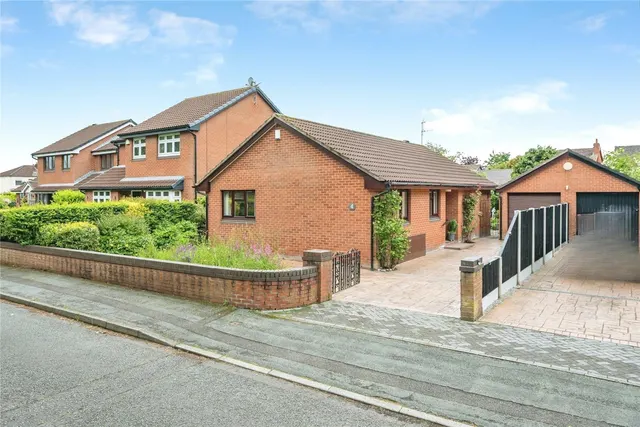 Arran Close, Fearnhead, Warrington, Cheshire, WA2, photo 1