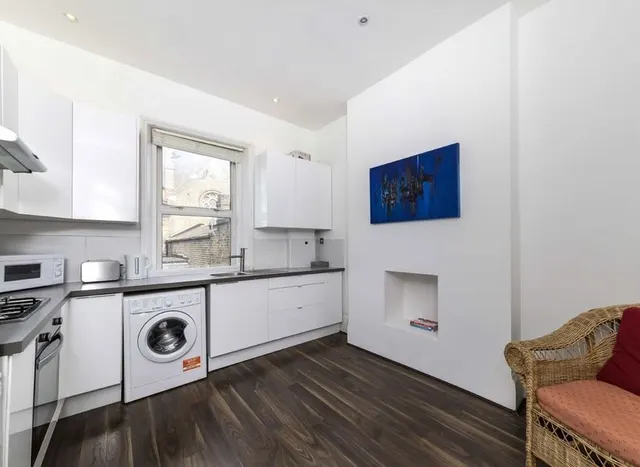 Clapham High Street, Clapham, SW4, photo 3
