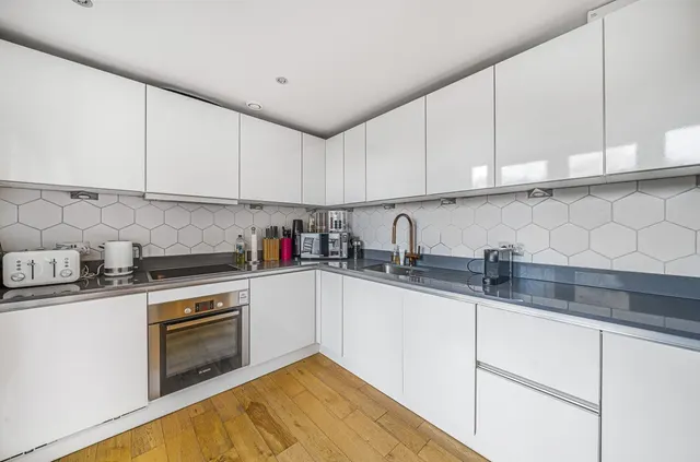 Ladywell Road, London, SE13, photo 2