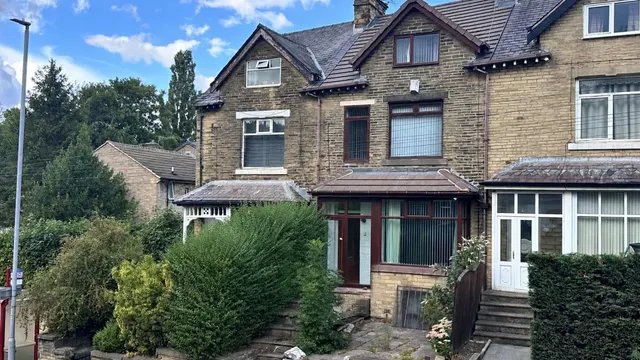 5 bedroom house, Carr Lane, Shipley