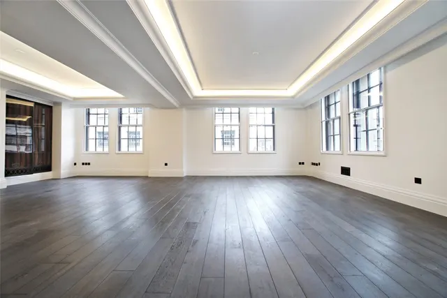 Whitehall Place, London, SW1A, photo 1