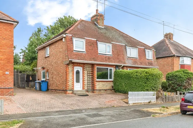 Willow Road, KETTERING, photo 1
