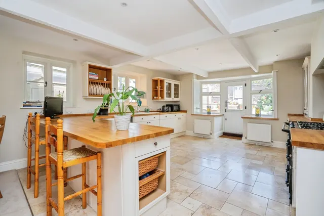 East Street, Westbourne, PO10, photo 3