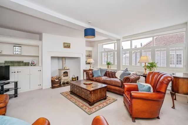 East Street, Westbourne, PO10, photo 2