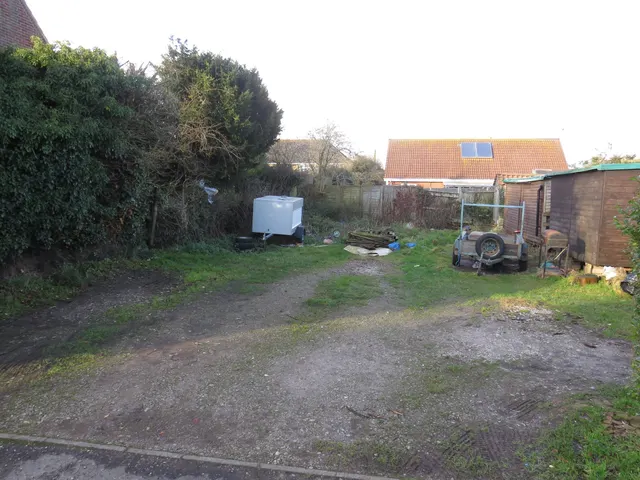 Edinburgh Road, Holt, photo 1